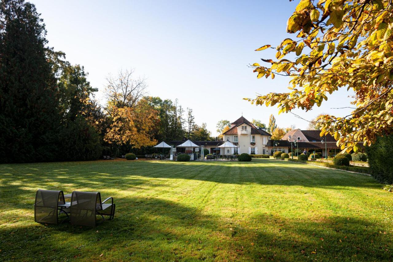 Hostellerie De Levernois Bagian luar foto