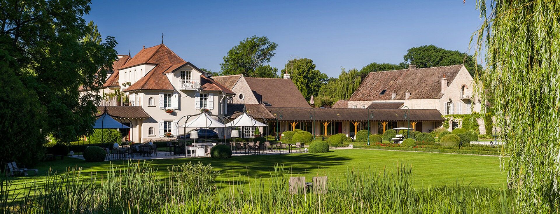 Hostellerie De Levernois Bagian luar foto